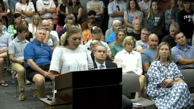 Oconee County parents rally to protect student led clubs