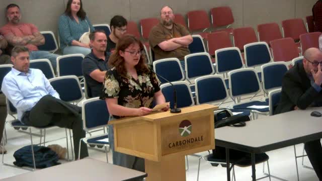 Workers demand $18 minimum wage to survive in Illinois