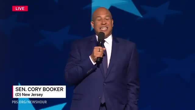 Keenan Thompson ignites excitement at DNC with bold remarks