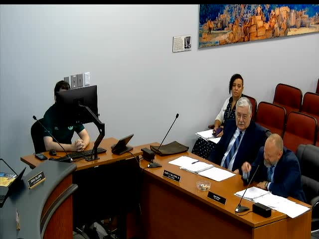 City Commission Approves Four Day Weekend for Employees