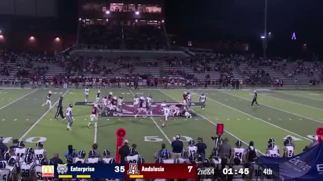 Enterprise Wildcats dominate Bulldogs in decisive 35 to 7 victory