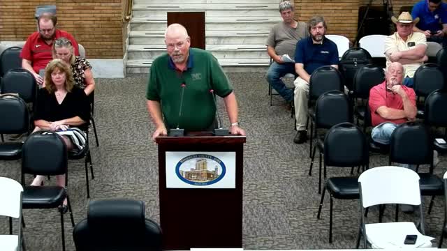 City leaders clash over traffic funding and resurfacing plans