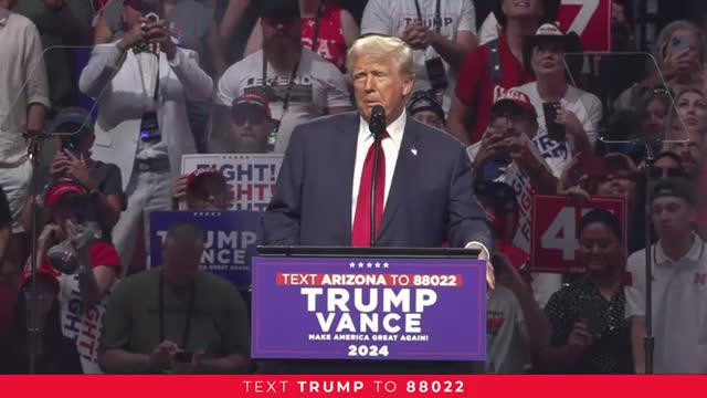 Trump rallies supporters for historic political comeback