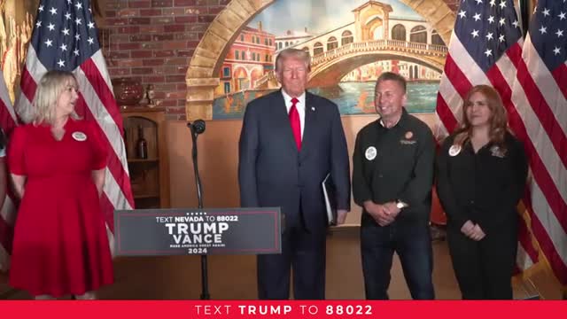 Trump promises no tax on tips to boost restaurant workers