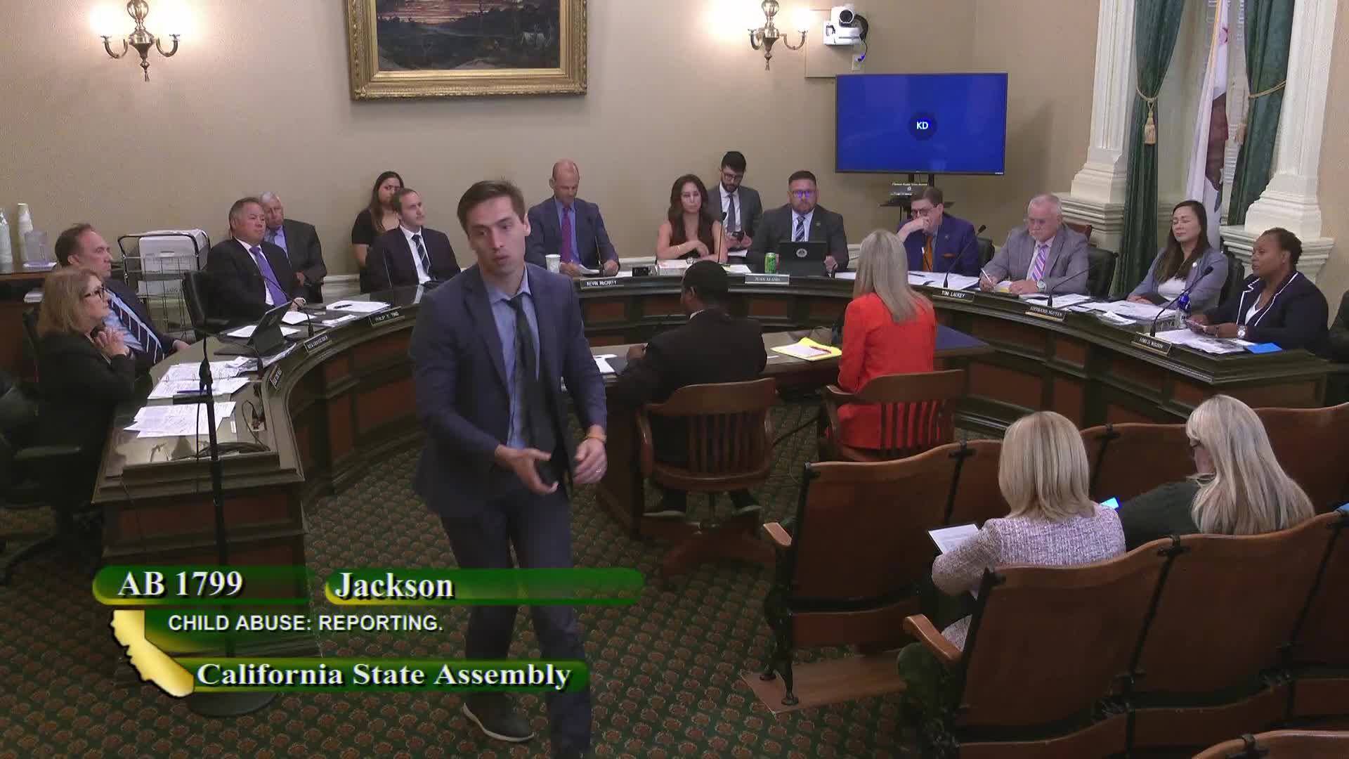 California Bill Sparks Debate on Child Welfare Reporting Reform