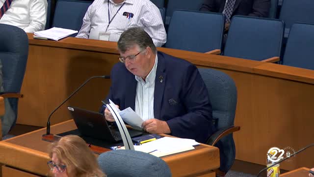 Council debates controversial rezoning near Fox Point Park