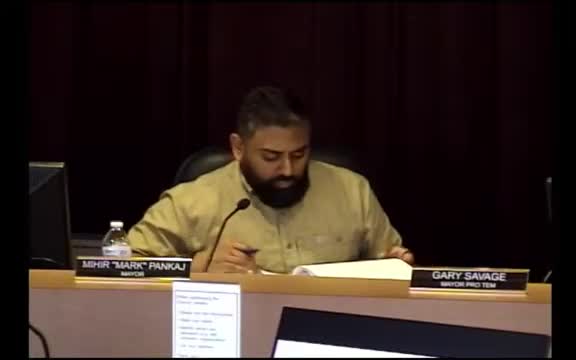 City Council debates urgent police salary increase to combat officer shortages