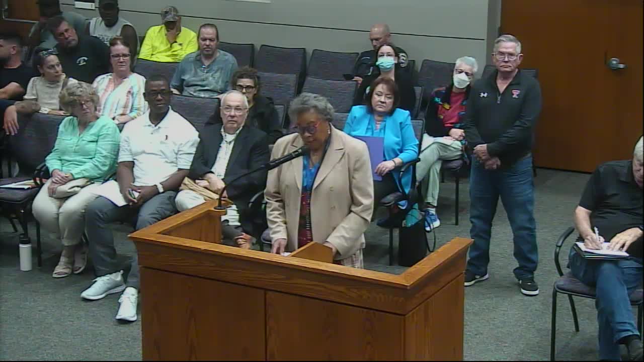 Community demands urgent changes to trash program