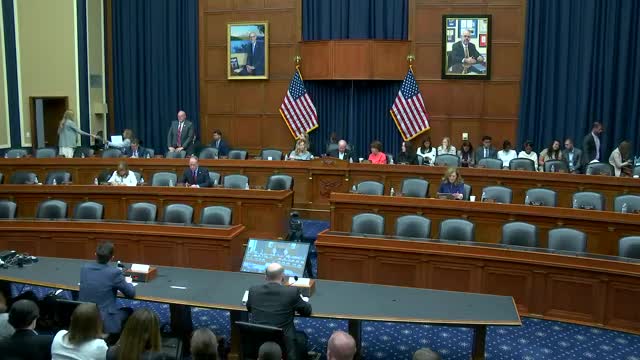 Bipartisan bill aims to rescue Florida's citrus industry