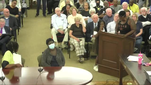 Residents demand action against mold and rodent infestations