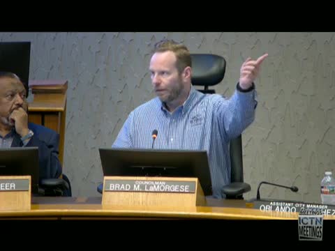 City leaders question legality of gambling in shopping center