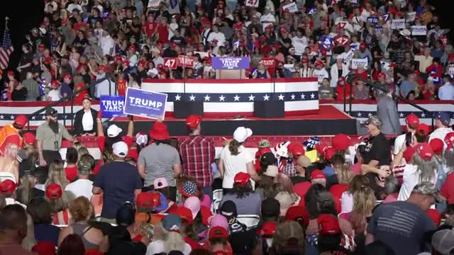 Trump rallies supporters with call to make America great again