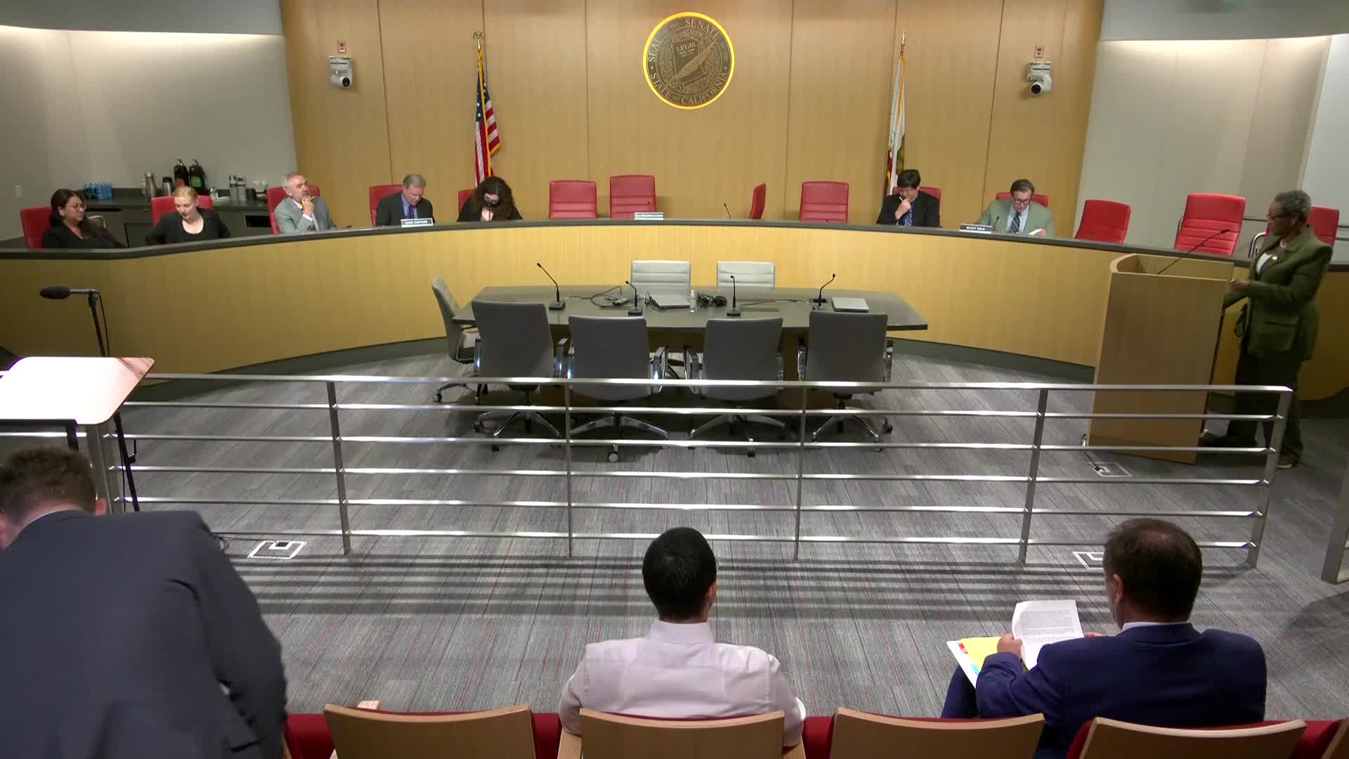 California bill aims to close gender pay gap for scientists