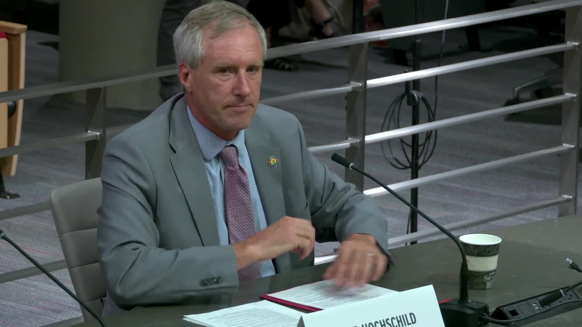 California Energy Chief Promises Reliable Power Amid Heat Waves