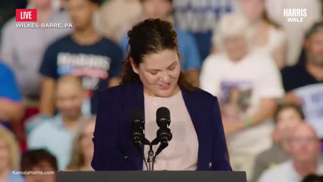 Voter Betrayed by Trump Turns to Kamala Harris for Hope