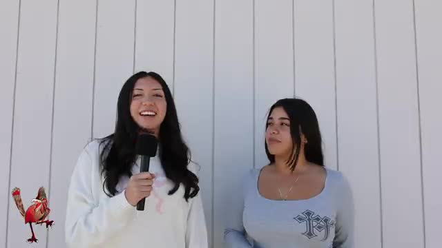 Rivalry heats up as juniors and seniors clash in powder puff