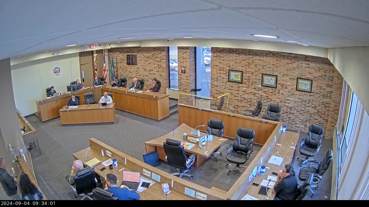 Residents demand urgent streetlights for safety on Lakeside Avenue