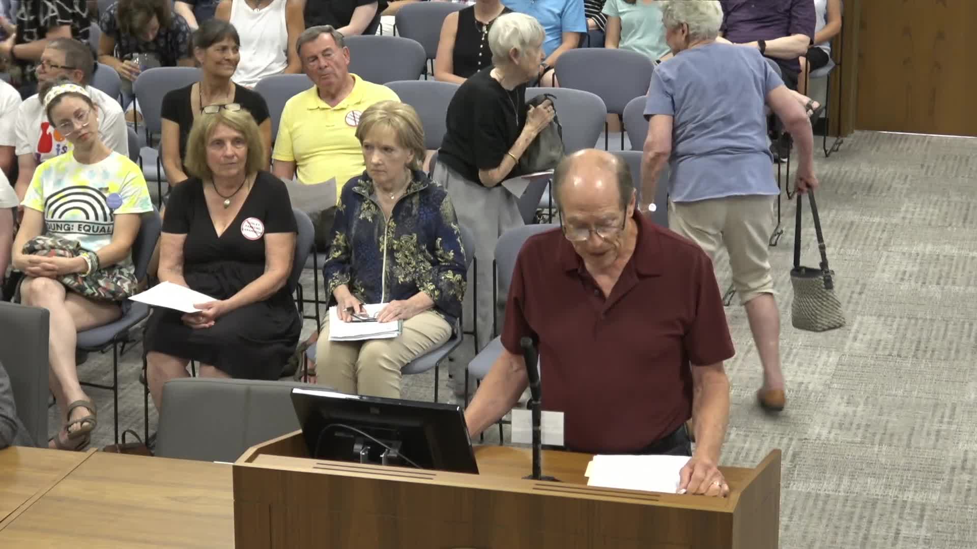 Wheaton residents rally against controversial zoo parking lot plan