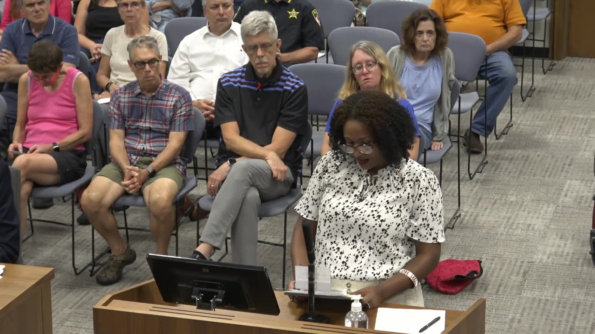 Residents demand action on dangerous Roosevelt Road crossing