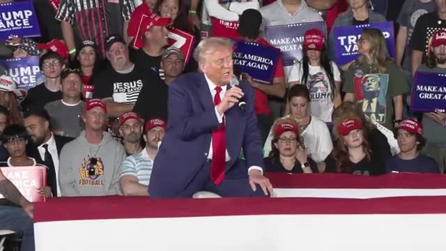 Trump vows to bring auto manufacturing back to America
