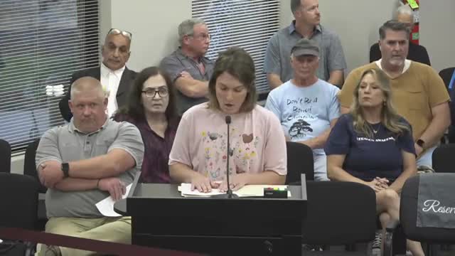 Neighbor's complaint sparks chicken ownership controversy