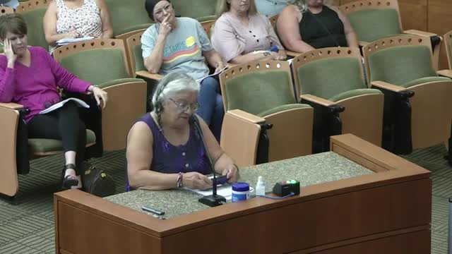 Residents accuse board members of corporate fraud