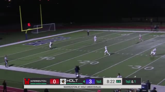 Warriors battle Indians in thrilling gridiron showdown