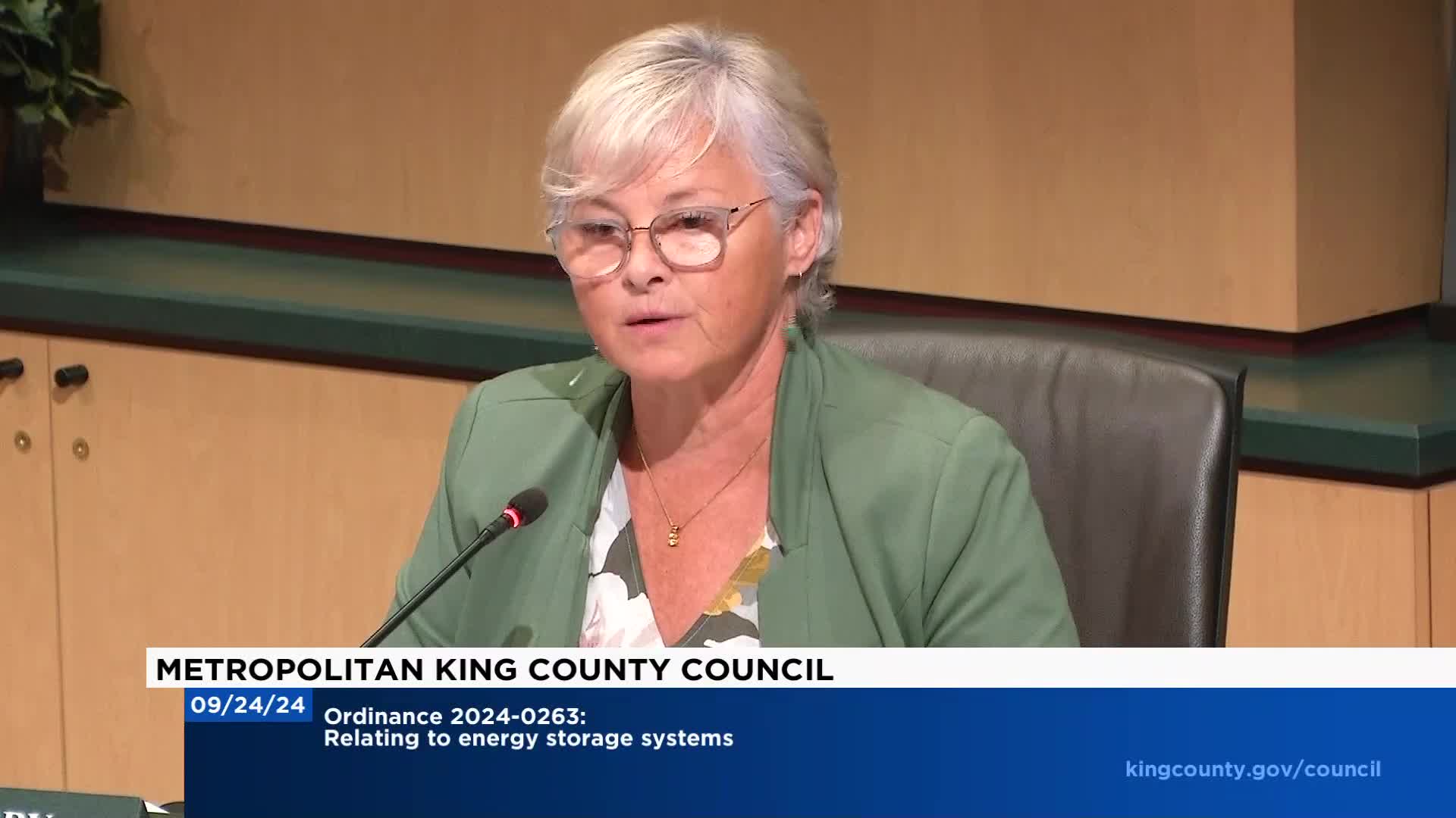 King County advances clean energy with new battery ordinance