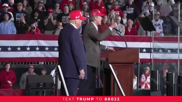Trump rallies supporters to restore America and defeat career politicians