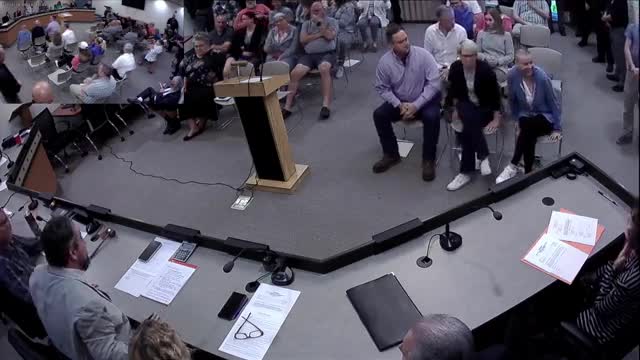 Mayor faces backlash over hostile work environment allegations