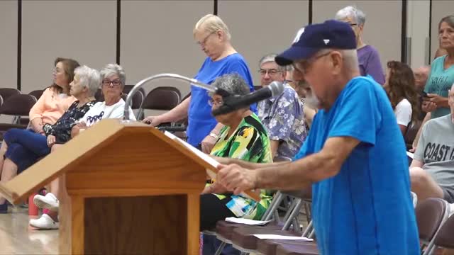 Golf course management under fire for poor conditions