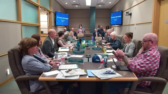 Community rallies for disc golf course restoration