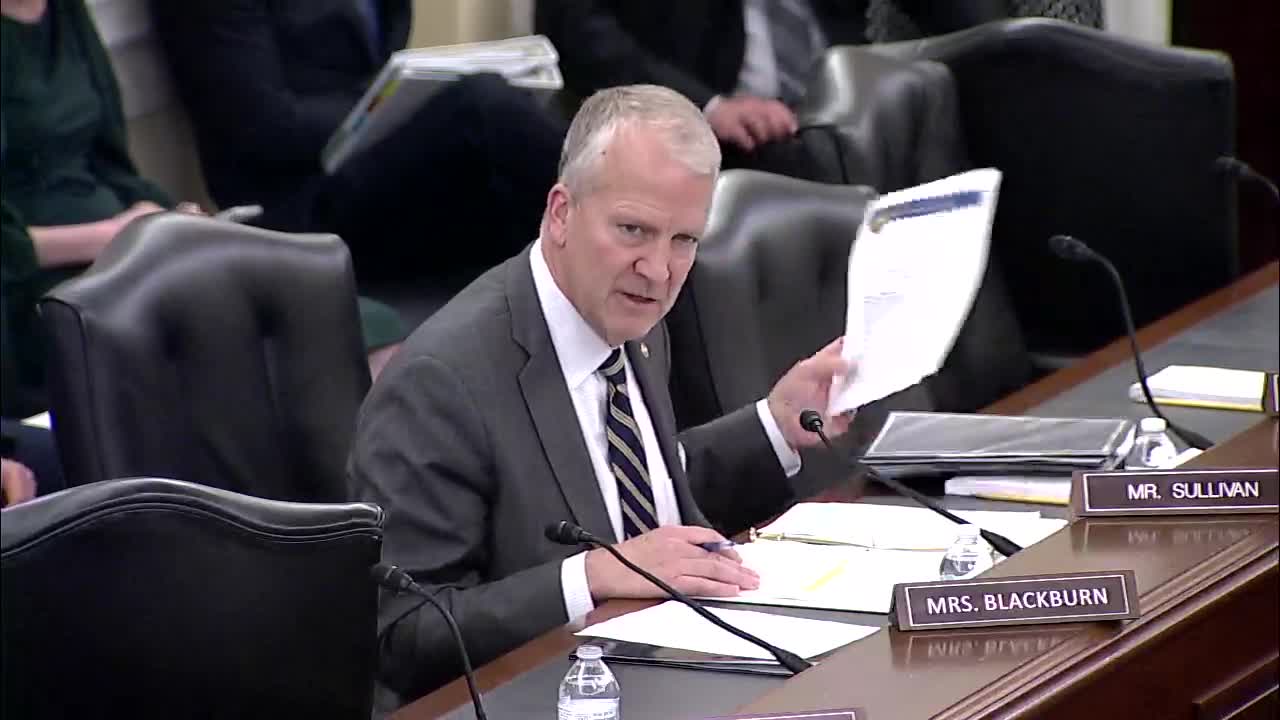 Senator demands accountability amid VA bonus scandal