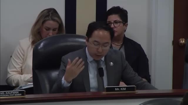 Army faces scrutiny over extremist policy enforcement failures