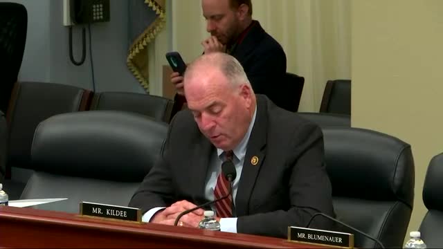 Lawmakers clash over electric vehicle tax credit impact