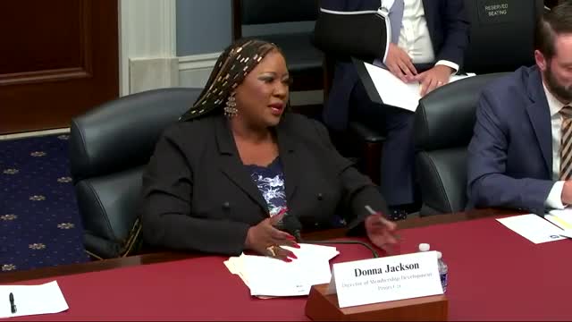 Lawmakers clash over impact of green energy policies