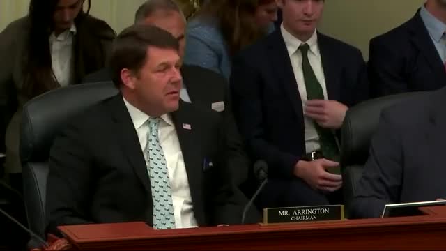 Lawmakers demand urgent action to reverse energy policies