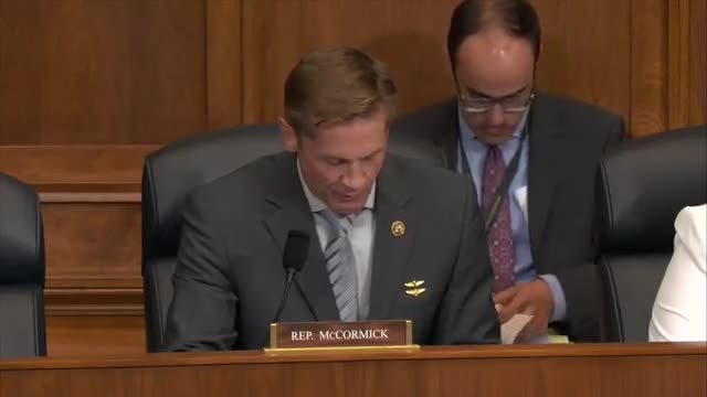 Lawmakers confront crisis of unaccounted children at border