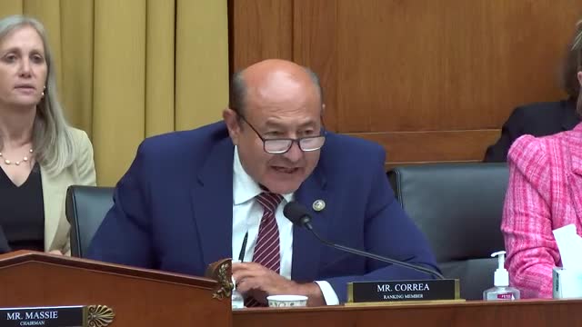 Banning rebates sparks heated debate among experts