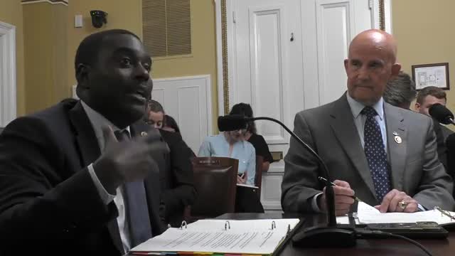 Lawmakers push for urgent action on Afghan ally support