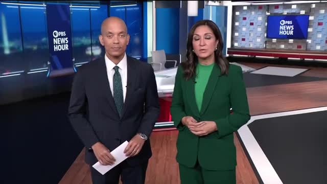 Trump and Harris battle for crucial swing voters ahead of election