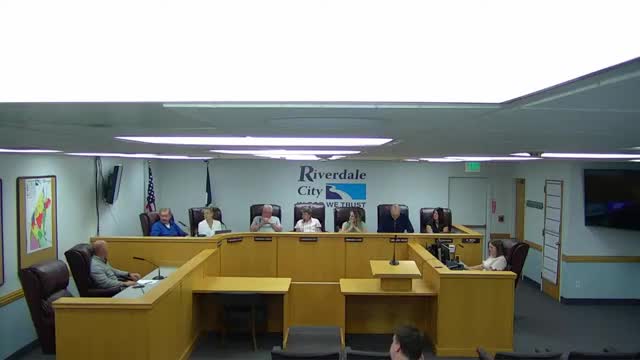 Firefighters praised for swift action in trailer park blaze