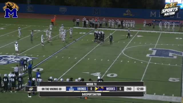 Middletown takes commanding lead with stunning touchdown pass