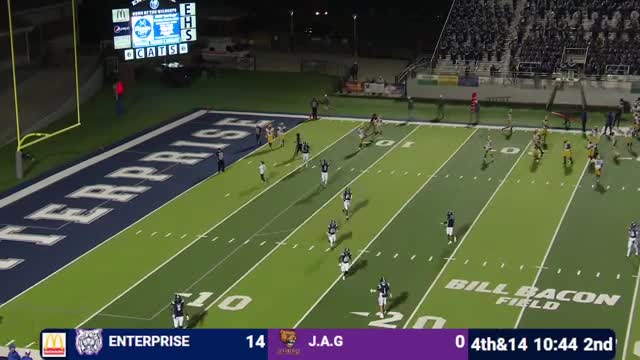 Wildcats score thrilling touchdown in nail-biting finish