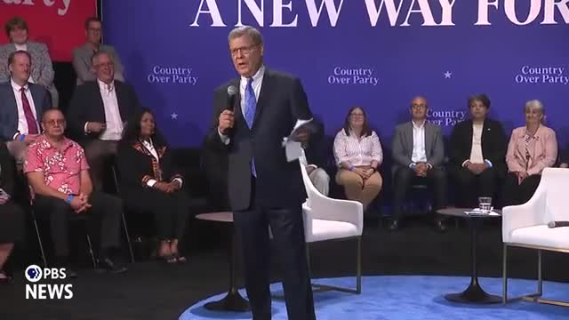 Liz Cheney and Kamala Harris rally for democracy and decency