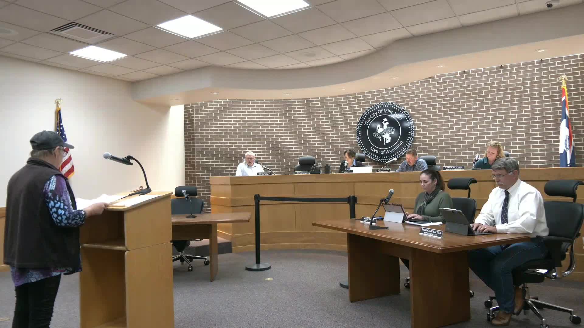 Residents demand answers on water safety and city accountability