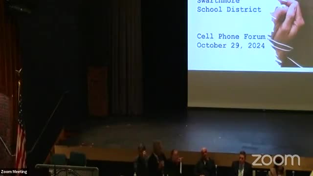 School Board Tackles Screen Time Crisis with Community Forum