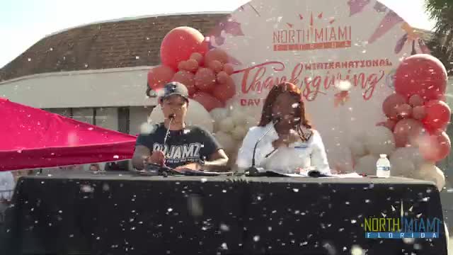 North Miami Foundation Celebrates Seniors with Thanksgiving Parade