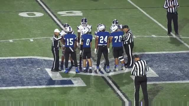 Middletown scores first touchdown in crucial playoff matchup