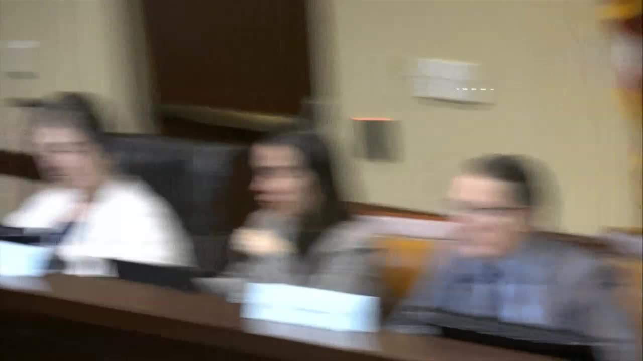 Lawmakers advance key bills to support vulnerable youth